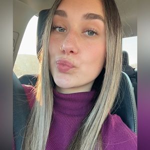 Meet your Posher, Carrie